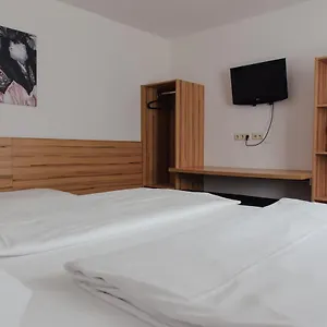 Drei Kreuz - Self Check In Hotel